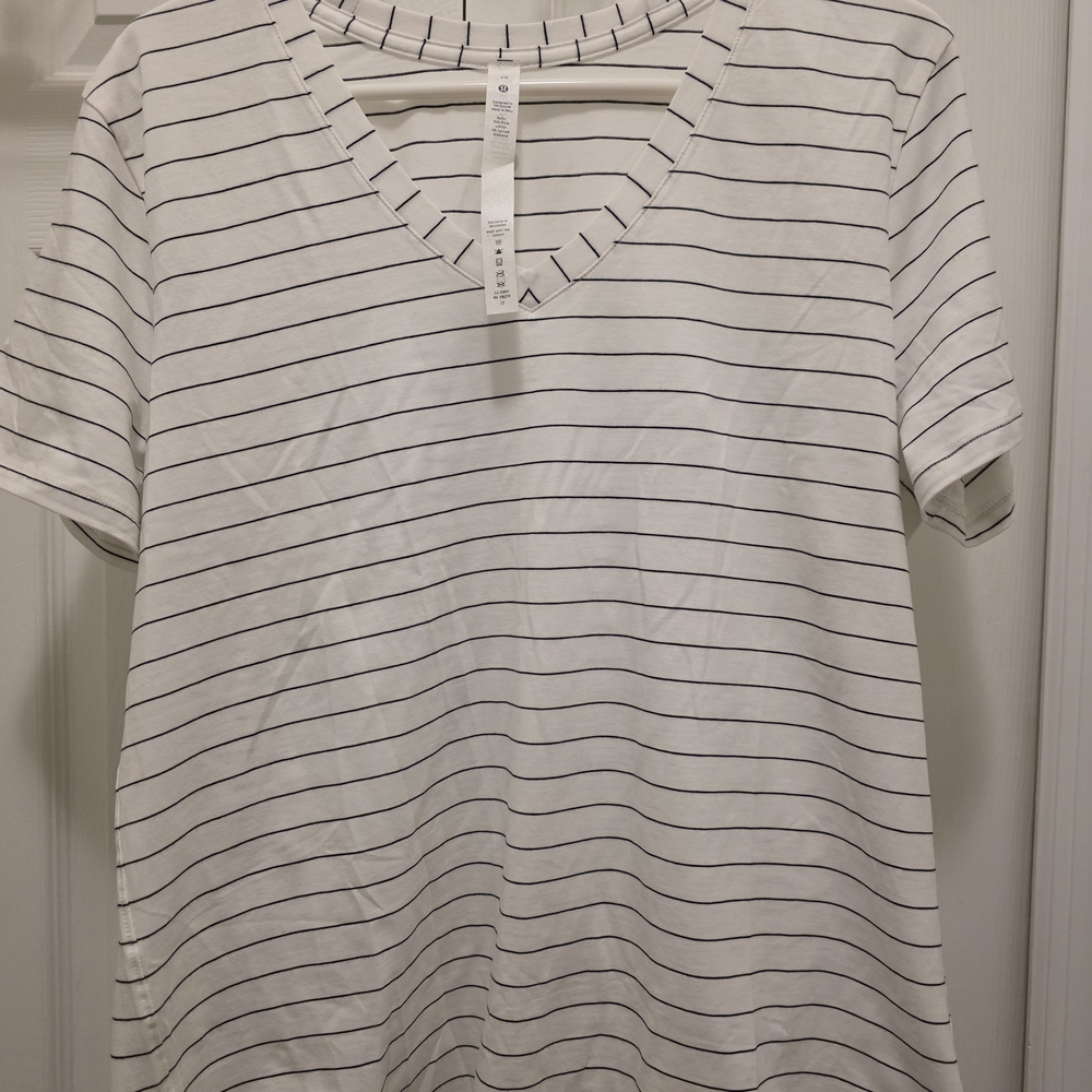 Lululemon Athletica White and Black Striped Tee - Picture 2 of 5